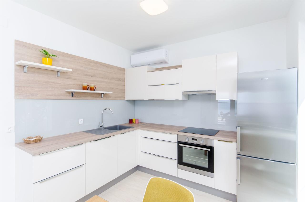 Apartments Branimir マンドレ エクステリア 写真
