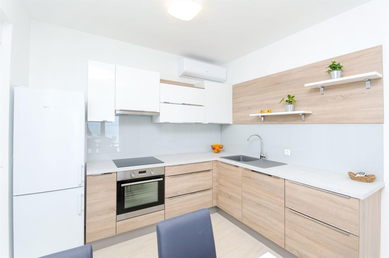 Apartments Branimir マンドレ エクステリア 写真